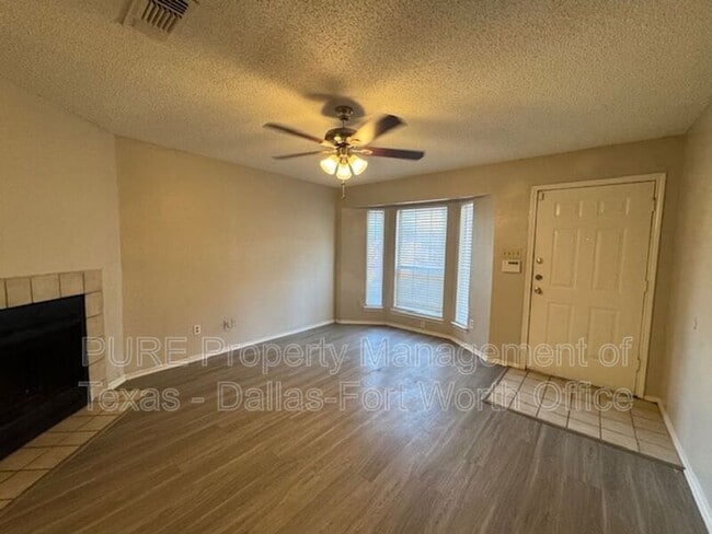 Building Photo - 4004 W Pioneer Dr