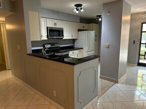 Building Photo - 14905 Wedgefield Dr