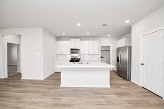 Building Photo - 6808 Hart Oak Ct