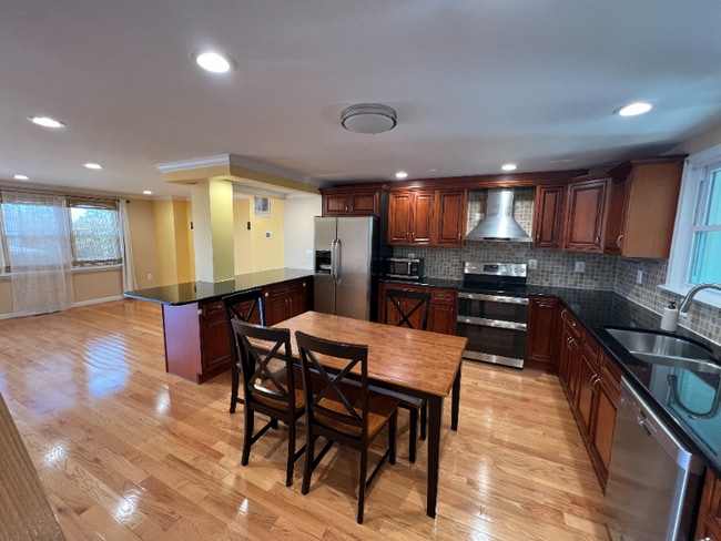 Foto del edificio - 643 47th St
