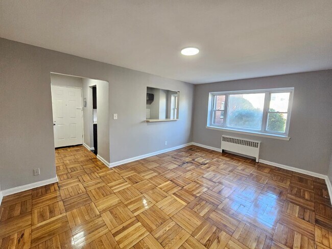 Foto del edificio - 1280 Clinton Ave