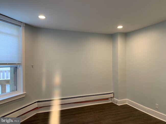 Foto del edificio - 3114 Emery St