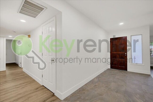 Foto del edificio - 304 Diamond Oaks Rd