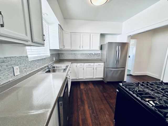 Foto del edificio - 648 N Tyler St