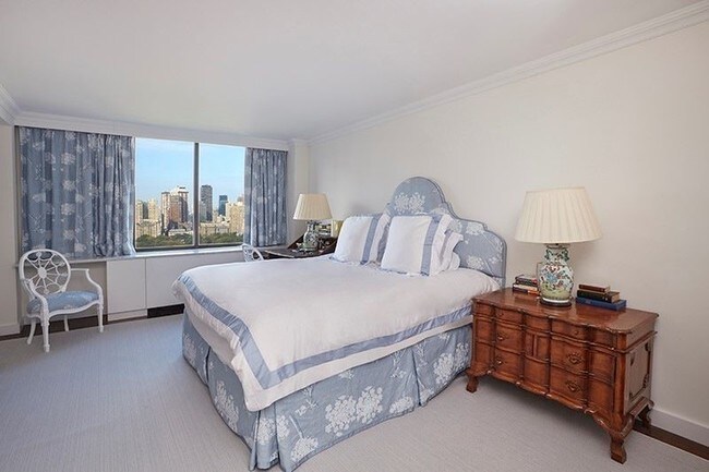 Foto del edificio - 800 5th Ave