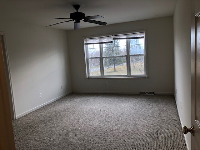 Foto del edificio - 310 Millstone Dr