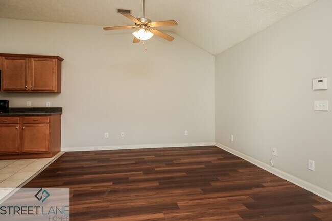 Building Photo - Charming 3 Bedroom in Gallatin!