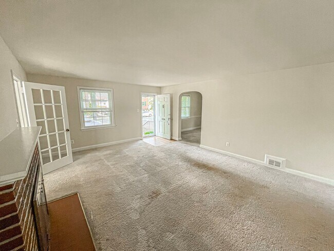 Foto del edificio - Classic 3 Bedroom 1.5 Bathroom Colonial In...