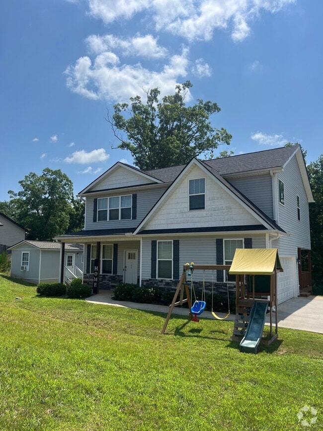 Building Photo - 109 Lyman Lake Rd