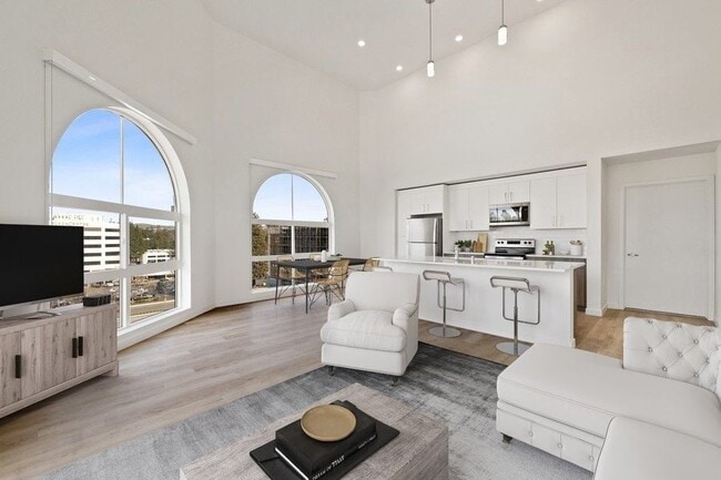 Building Photo - Lincoln Landing