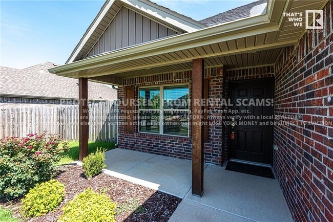 Building Photo - 4522 W Havana Ave