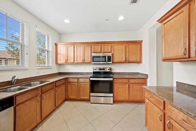 Building Photo - 810 Marina Del Ray Ln