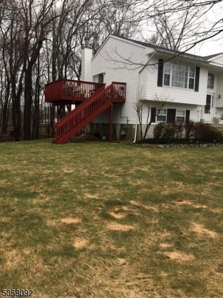 Building Photo - 11 Elmwood Ct