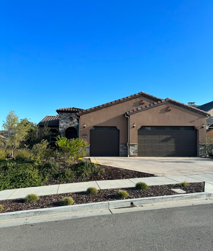 5878 Lady Bells Dr, Santa Maria, CA 93455 House Rental in Santa Maria