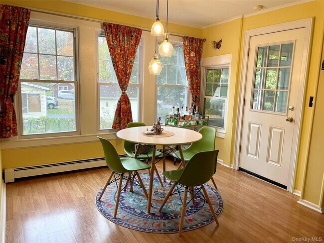 Foto del edificio - 90 Innis Ave