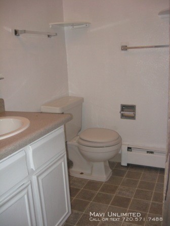 Foto del edificio - 8470 W 52nd Pl