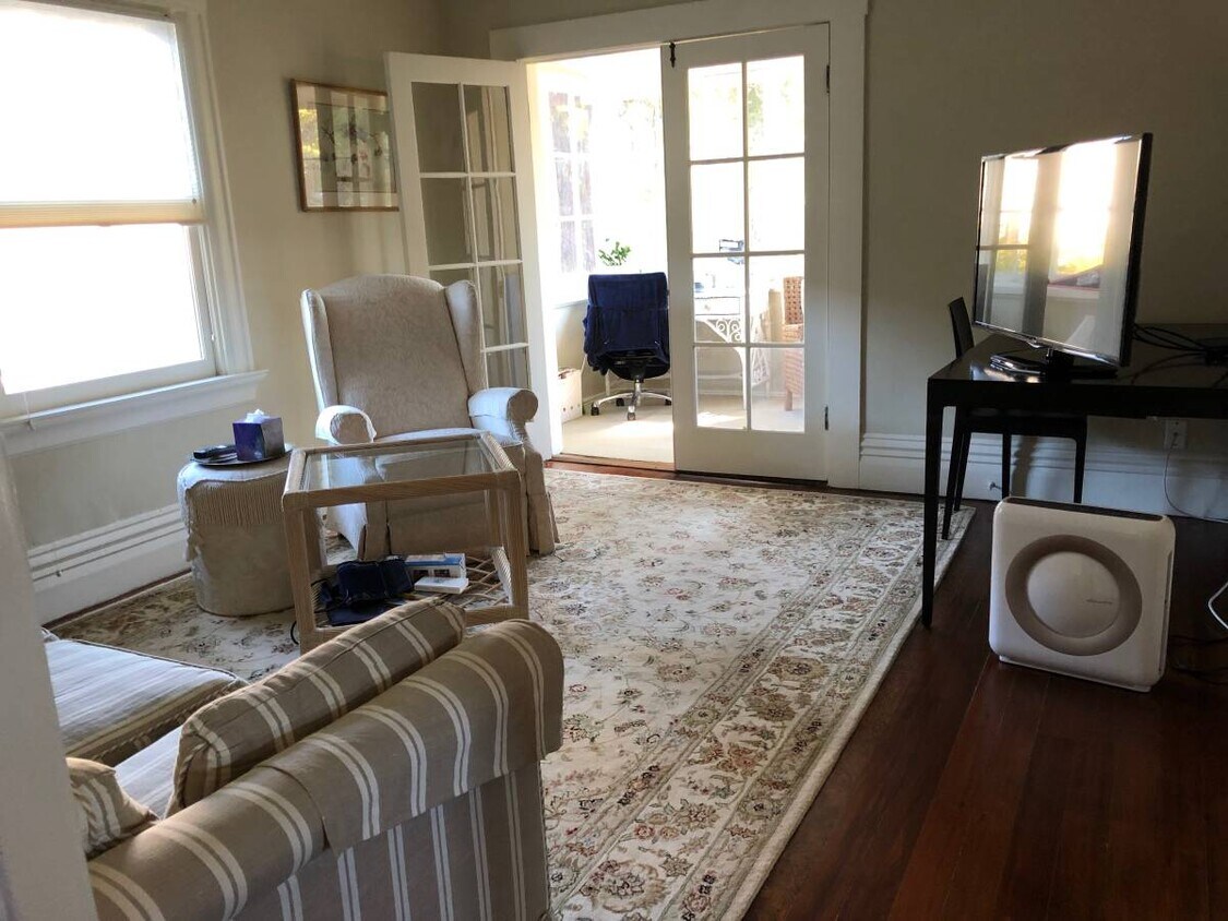 Living Room - 1419 Walnut St
