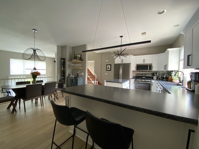 Kitchen - 145 S Saint Clair St