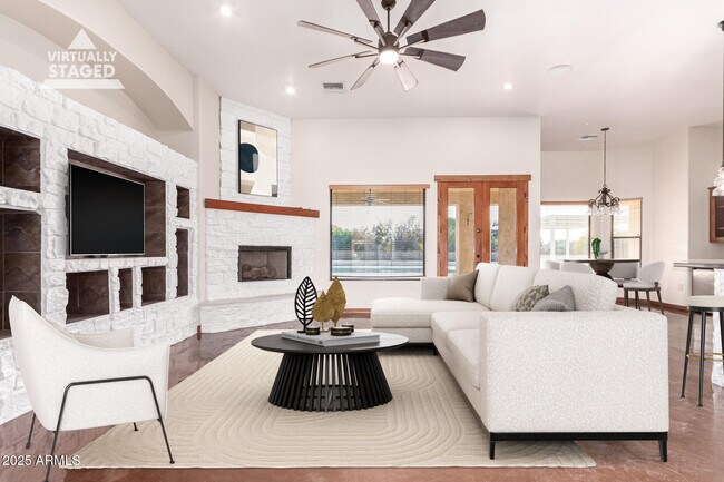 Building Photo - 16433 W Hilton Ave