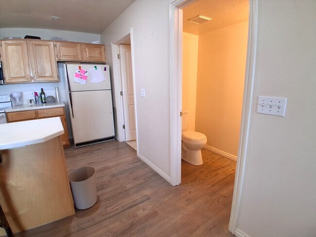 Foto del edificio - 609 N Seven Peaks Blvd