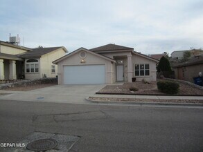 Building Photo - 6572 Dakota Ridge Dr