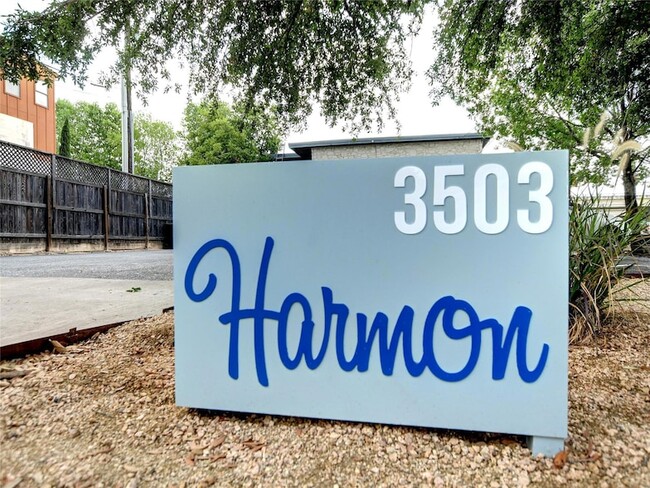 Foto del edificio - 3503 Harmon Ave