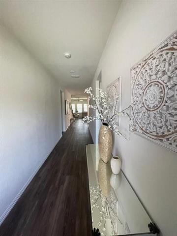 Foto del edificio - 594 Farmstead Dr