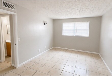 Foto del edificio - 2862 W 1st St