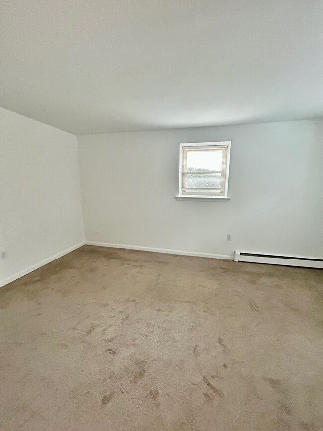 Building Photo - 1100 Tyson Ave