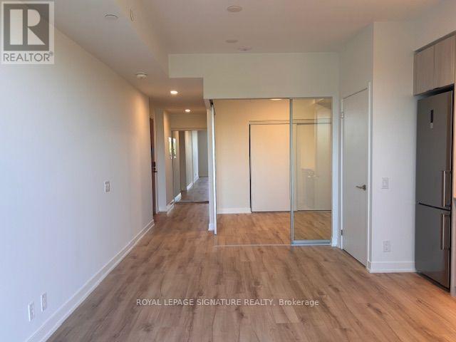 Photo du bâtiment - 1660 Bloor St W