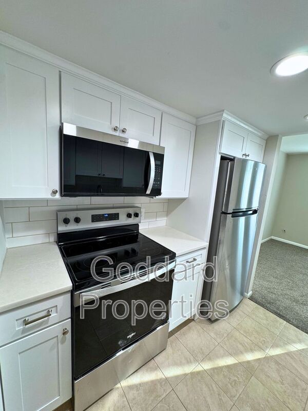 Foto del edificio - 8843 Hayshed Ln