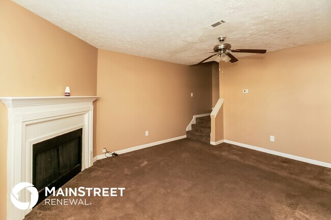 Foto del edificio - 9439 Sleepy Hollow Ln