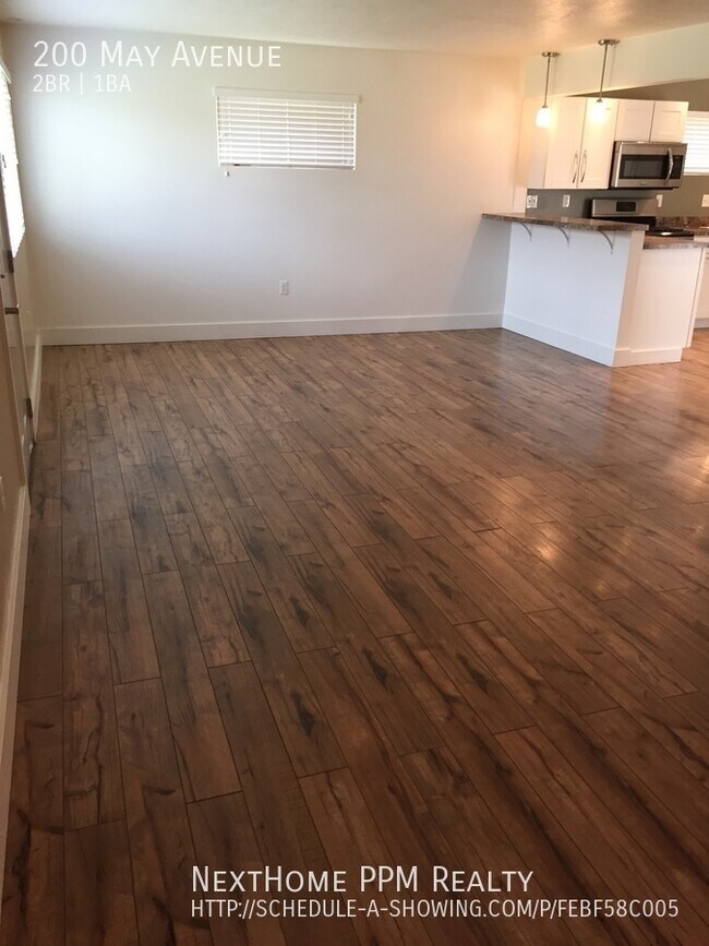 Building Photo - 2 Bedroom, 1 Bath Single Family Home