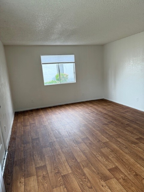 Building Photo - 6649 N 27th Ave