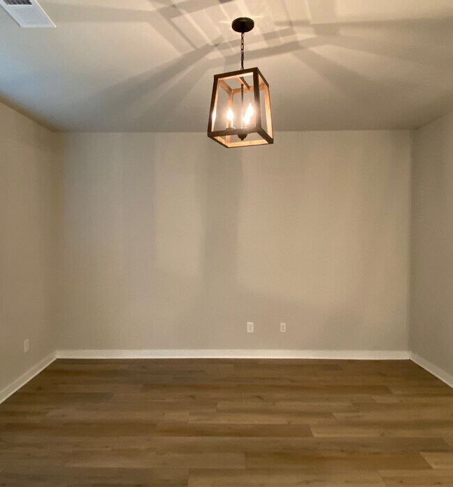 Building Photo - Home for rent in Weaver! View with 48 Hour...