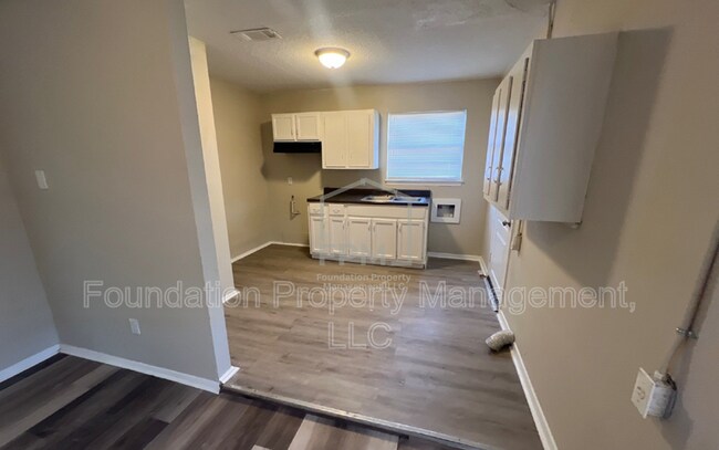 Foto del edificio - 4422 Suncrest Dr