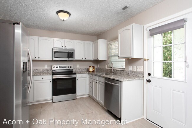 Building Photo - 2 br, 1.5 bath House - 3356 Tarleton West.