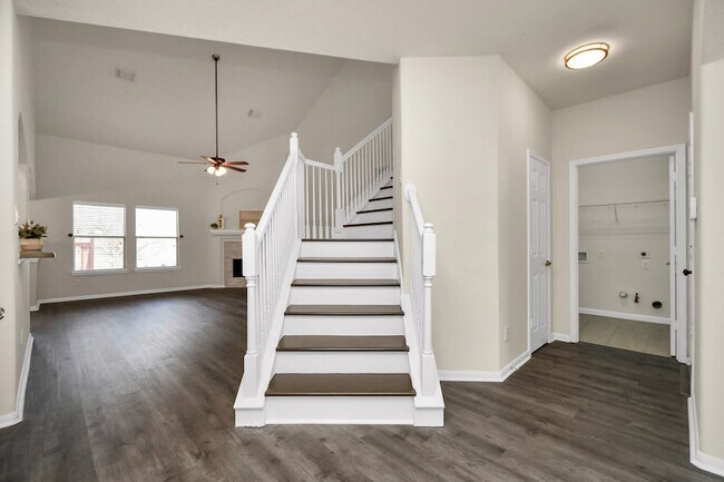 Building Photo - 2626 Orchard Creek Ln
