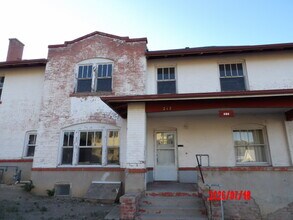 Building Photo - 217 E 3rd St