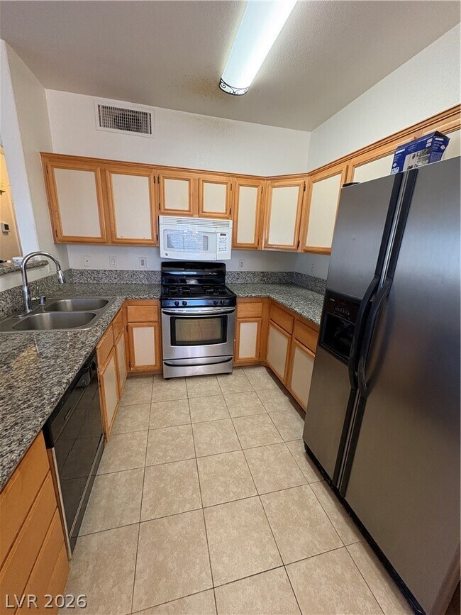 Foto del edificio - 2110 Los Feliz St