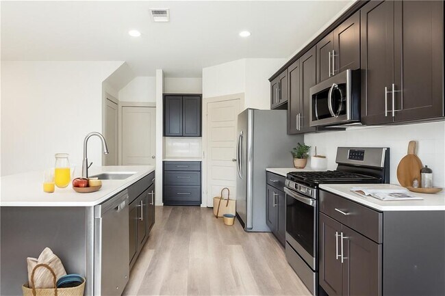 Foto del edificio - 1836 Bonham Ln