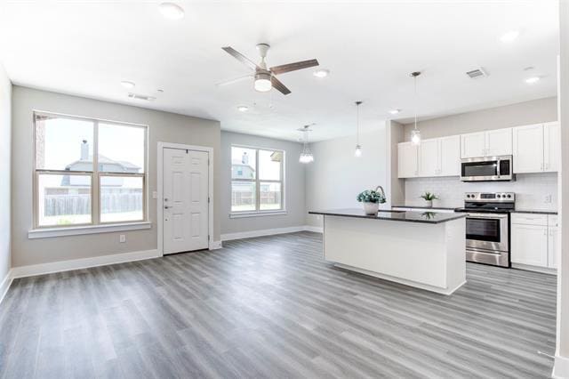 Foto del edificio - 3604 Aaron Pl