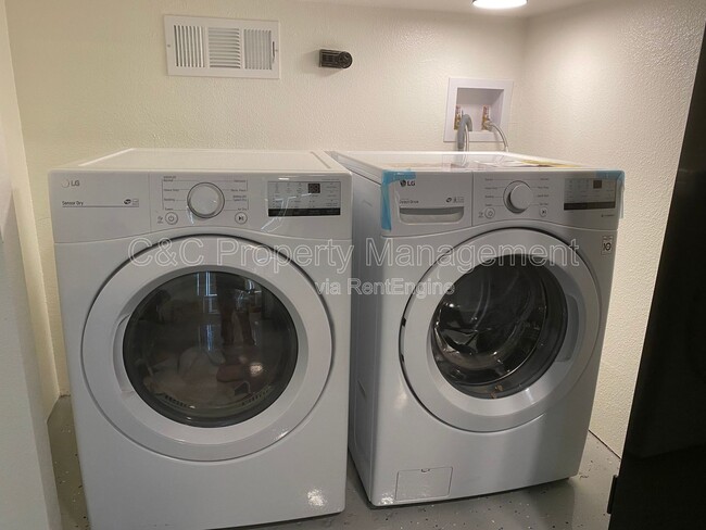 Building Photo - 3790 Whitman Cir