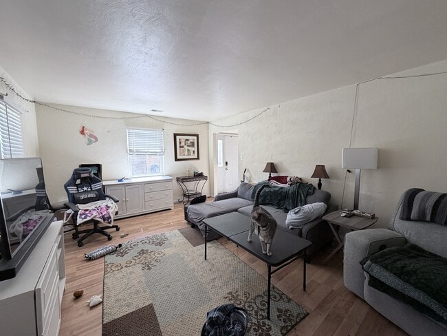 Photo - 3327 Lakecrest Rd Townhome