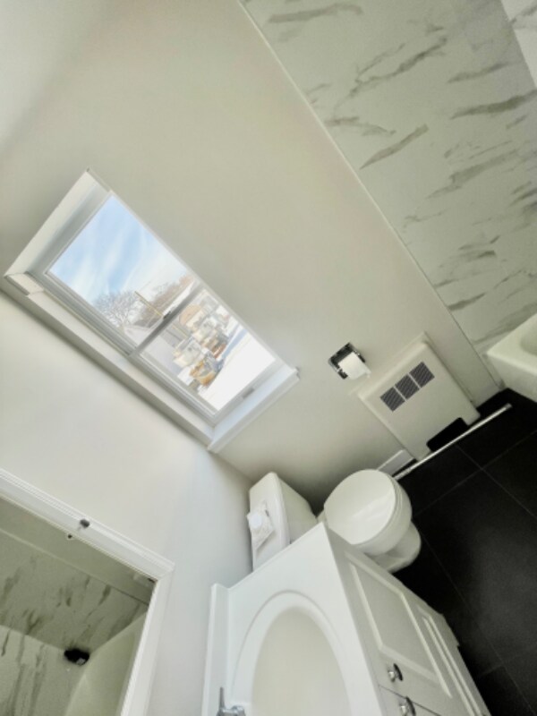 Foto del edificio - 560 Mamaroneck Ave
