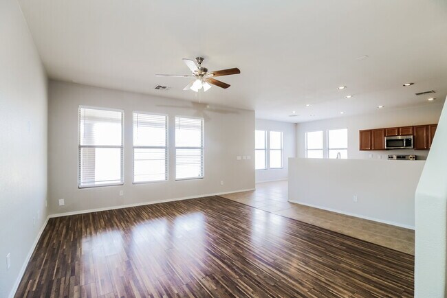 Foto del edificio - 45480 W Morning View Ln
