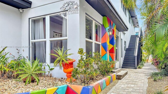 Foto del edificio - 320 Hendricks Isle