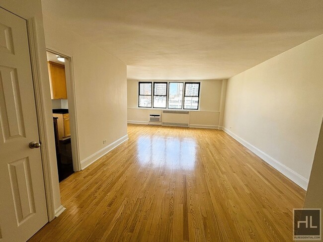 Building Photo - East 79th Street