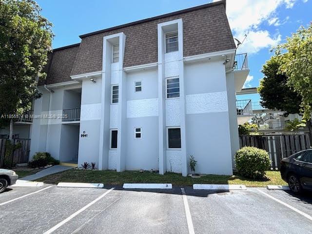 Building Photo - 9641 SW 77th Ave