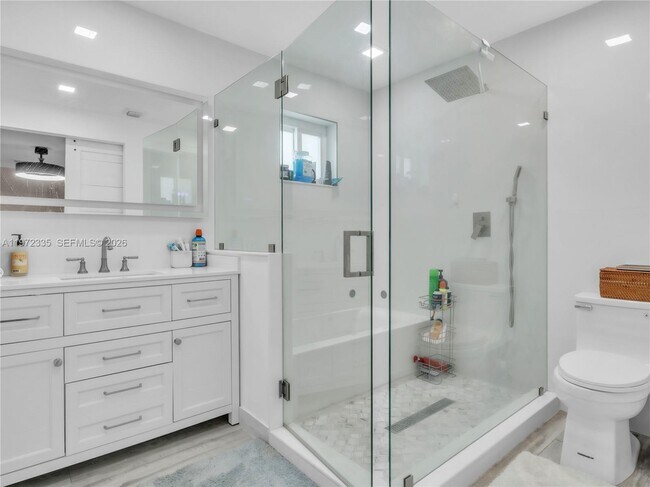 Foto del edificio - 13821 SW 14th St